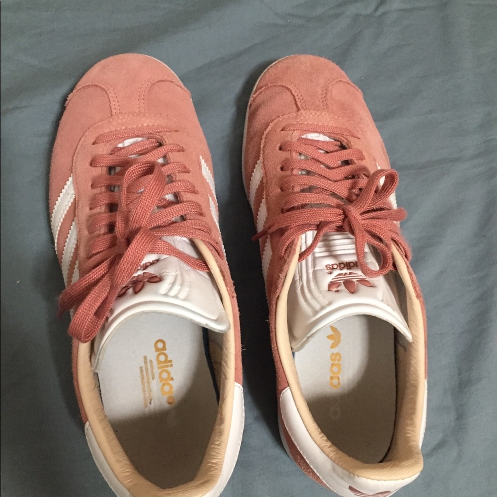 🚫 SOLD Adidas Gazelle Pink Women’s Size 6.5 - Picture 2 of 8